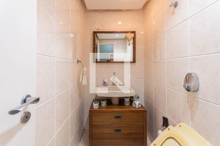 Lavabo (primeiro andar) de apartamento à venda com 3 quartos, 220m² em Rio Comprido, Rio de Janeiro