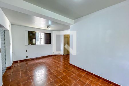 Sala de casa para alugar com 4 quartos, 131m² em Vila Mariana, São Paulo