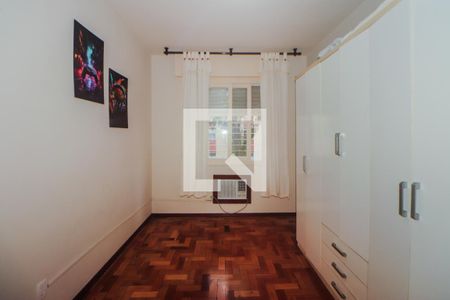 Quarto 1 de apartamento para alugar com 2 quartos, 55m² em Humaitá, Porto Alegre