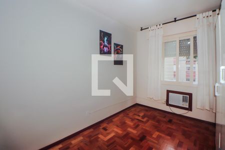 Quarto 1 de apartamento para alugar com 2 quartos, 55m² em Humaitá, Porto Alegre