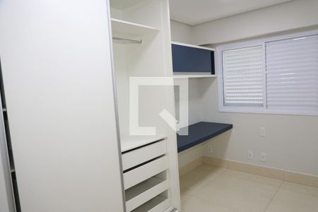 Quarto 1 de apartamento para alugar com 2 quartos, 70m² em Setor Bueno, Goiânia