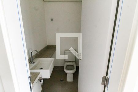 Lavabo de apartamento à venda com 3 quartos, 186m² em Real Parque, São Paulo