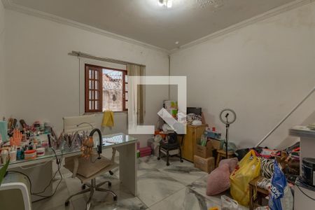 Quarto 1 de casa à venda com 3 quartos, 360m² em Piratininga, Belo Horizonte