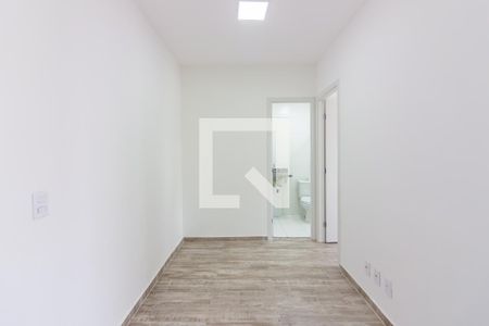 Sala de apartamento para alugar com 1 quarto, 29m² em Km 18, Osasco