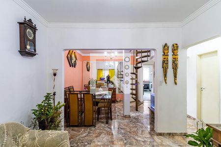 Sala de casa à venda com 5 quartos, 200m² em Jardim Ester Yolanda, São Paulo