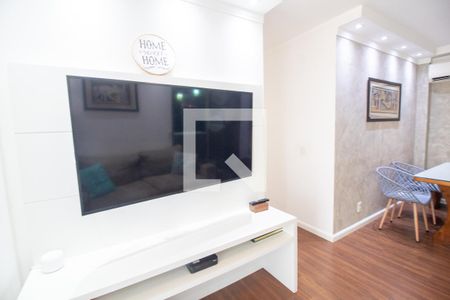 Sala de apartamento para alugar com 3 quartos, 83m² em Santo Amaro, São Paulo