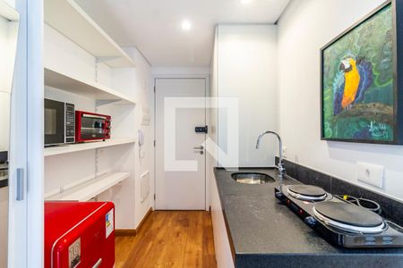 Cozinha de kitnet/studio para alugar com 1 quarto, 25m² em Jardim das Bandeiras, São Paulo