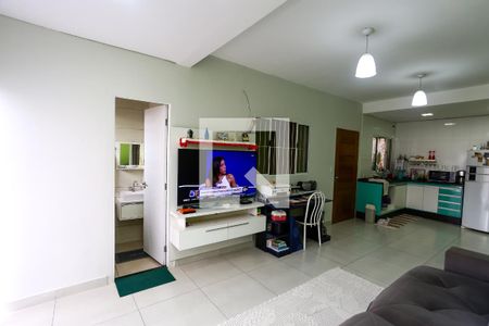 sala de casa para alugar com 1 quarto, 85m² em Jardim Mirna, Taboão da Serra