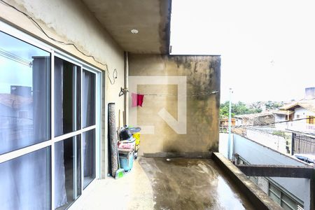 Varanda de casa para alugar com 1 quarto, 85m² em Jardim Mirna, Taboão da Serra