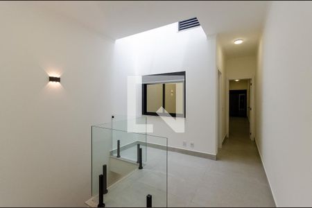 Hall da escada de casa à venda com 3 quartos, 136m² em Vila Fiat Lux, São Paulo