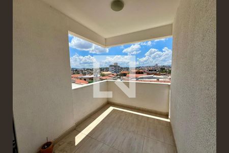 Sacada de apartamento para alugar com 3 quartos, 137m² em Planalto, Belo Horizonte