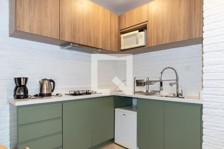 Cozinha de apartamento para alugar com 1 quarto, 47m² em Itaim Bibi, São Paulo