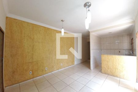 Sala de casa para alugar com 1 quarto, 329m² em Jardim Ipaussurama, Campinas