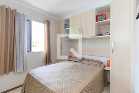 Quarto 1 de apartamento para alugar com 2 quartos, 50m² em Vila Carmosina, São Paulo