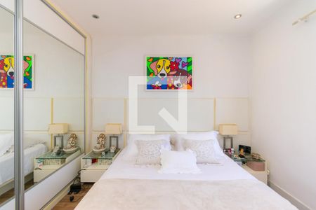 Quarto 1 de casa à venda com 5 quartos, 310m² em Vila Diva (zona Leste), São Paulo