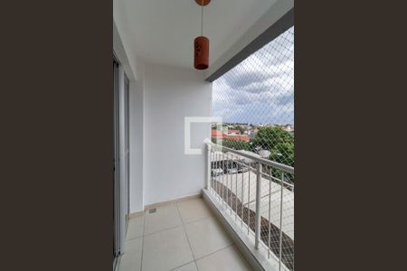 Varanda da sala de apartamento à venda com 3 quartos, 69m² em Jardim Guanabara, Belo Horizonte