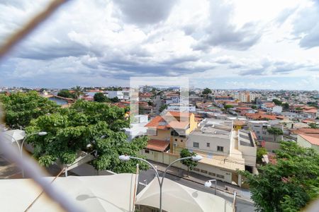 Vista da varanda da sala de apartamento à venda com 3 quartos, 69m² em Jardim Guanabara, Belo Horizonte