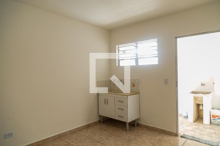 Cozinha de apartamento para alugar com 1 quarto, 27m² em Vila Babilonia, São Paulo