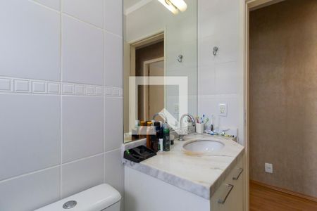 Casa de condomínio à venda com 140m², 3 quartos e 2 vagas Casa de condomínio à venda com 140m², 3 quartos e 2 vagasBanheiro social