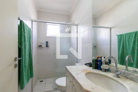 Casa de condomínio à venda com 140m², 3 quartos e 2 vagas Casa de condomínio à venda com 140m², 3 quartos e 2 vagasBanheiro social