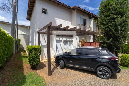 Casa de condomínio à venda com 140m², 3 quartos e 2 vagas Casa de condomínio à venda com 140m², 3 quartos e 2 vagasFachada