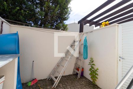 Casa de condomínio à venda com 140m², 3 quartos e 2 vagas Casa de condomínio à venda com 140m², 3 quartos e 2 vagasÁrea de serviço