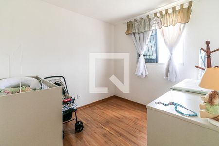 Quarto de apartamento para alugar com 2 quartos, 60m² em Caiapos, Contagem