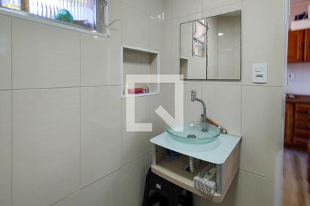 Banheiro de kitnet/studio para alugar com 1 quarto, 44m² em Canto do Forte, Praia Grande