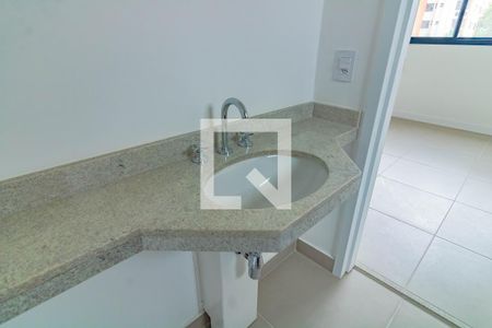 Banheiro de kitnet/studio para alugar com 1 quarto, 26m² em Vila Clementino, São Paulo