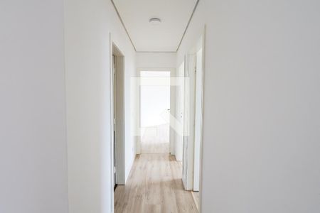 Corredor de apartamento para alugar com 3 quartos, 94m² em Centro, Curitiba