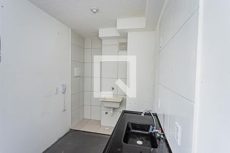 Sala, cozinha e área de serviço de apartamento para alugar com 2 quartos, 32m² em Vila Pirituba, São Paulo