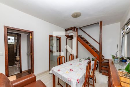 Sala 1 de apartamento à venda com 3 quartos, 110m² em Padre Eustáquio, Belo Horizonte