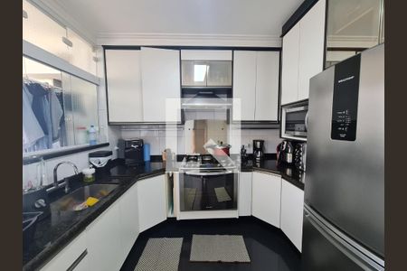 Apartamento para alugar com 150m², 4 quartos e 3 vagas Apartamento para alugar com 150m², 4 quartos e 3 vagasCozinha