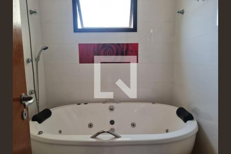 Apartamento para alugar com 150m², 4 quartos e 3 vagas Apartamento para alugar com 150m², 4 quartos e 3 vagasBanheiro da Suíte