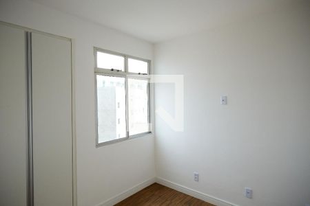 Quarto 2 de apartamento à venda com 3 quartos, 80m² em Floresta, Belo Horizonte