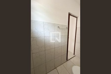 Banheiro de casa para alugar com 1 quarto, 25m² em Sítio Morro Grande, São Paulo