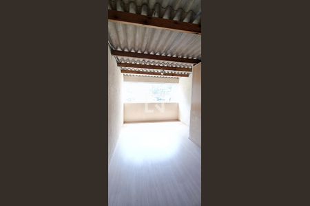 Sala/Cozinha de casa para alugar com 1 quarto, 60m² em Vila Indiana, Taboão da Serra