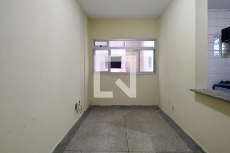 Sala de apartamento para alugar com 1 quarto, 38m² em Boqueirão, Praia Grande