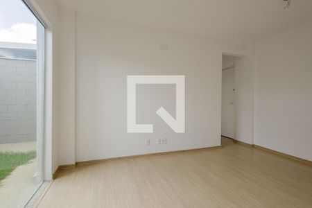 Sala de apartamento para alugar com 2 quartos, 70m² em Goiânia, Belo Horizonte