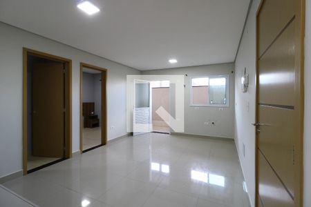 Sala de apartamento para alugar com 2 quartos, 70m² em Pinheirinho, Santo André