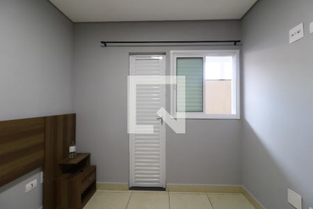 Quarto 2 de apartamento para alugar com 2 quartos, 70m² em Pinheirinho, Santo André