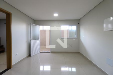 Sala de apartamento para alugar com 2 quartos, 70m² em Pinheirinho, Santo André