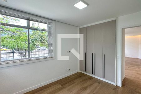 Quarto 01 de apartamento para alugar com 2 quartos, 64m² em Lagoa, Rio de Janeiro