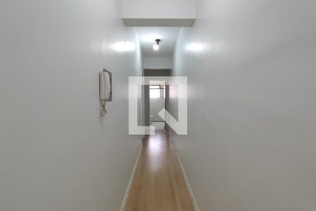 Corredor - Quartos de apartamento para alugar com 2 quartos, 62m² em Jardim Santa Eudoxia, Campinas