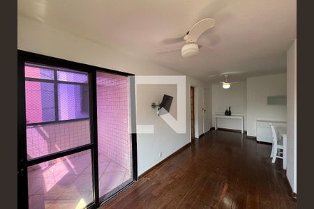 Sala de apartamento para alugar com 2 quartos, 93m² em Recreio dos Bandeirantes, Rio de Janeiro