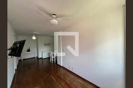 Sala de apartamento para alugar com 2 quartos, 93m² em Recreio dos Bandeirantes, Rio de Janeiro