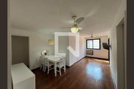 Sala de apartamento para alugar com 2 quartos, 93m² em Recreio dos Bandeirantes, Rio de Janeiro