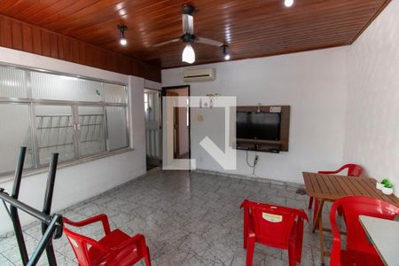 Sala 1 de casa à venda com 2 quartos, 300m² em Barreto, Niterói