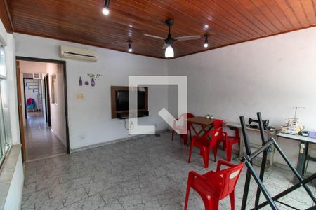 Sala 1 de casa à venda com 2 quartos, 300m² em Barreto, Niterói