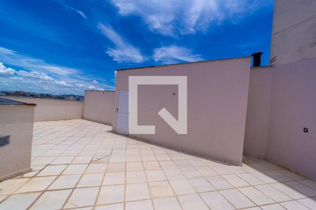 Apartamento à venda com 113m², 2 quartos e 2 vagas Apartamento à venda com 113m², 2 quartos e 2 vagasTerraço